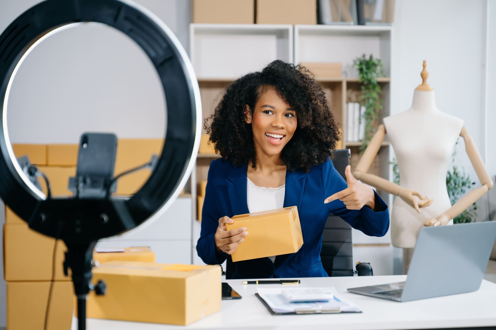 Wie verdient man mit Instagram Geld? Ein einfacher Guide für Anfänger